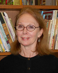 Photo of Ann Brashares